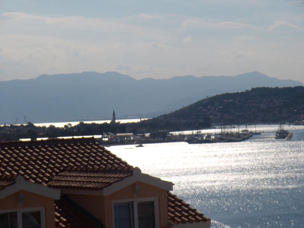 Marina Apartment Trogir Rum bild